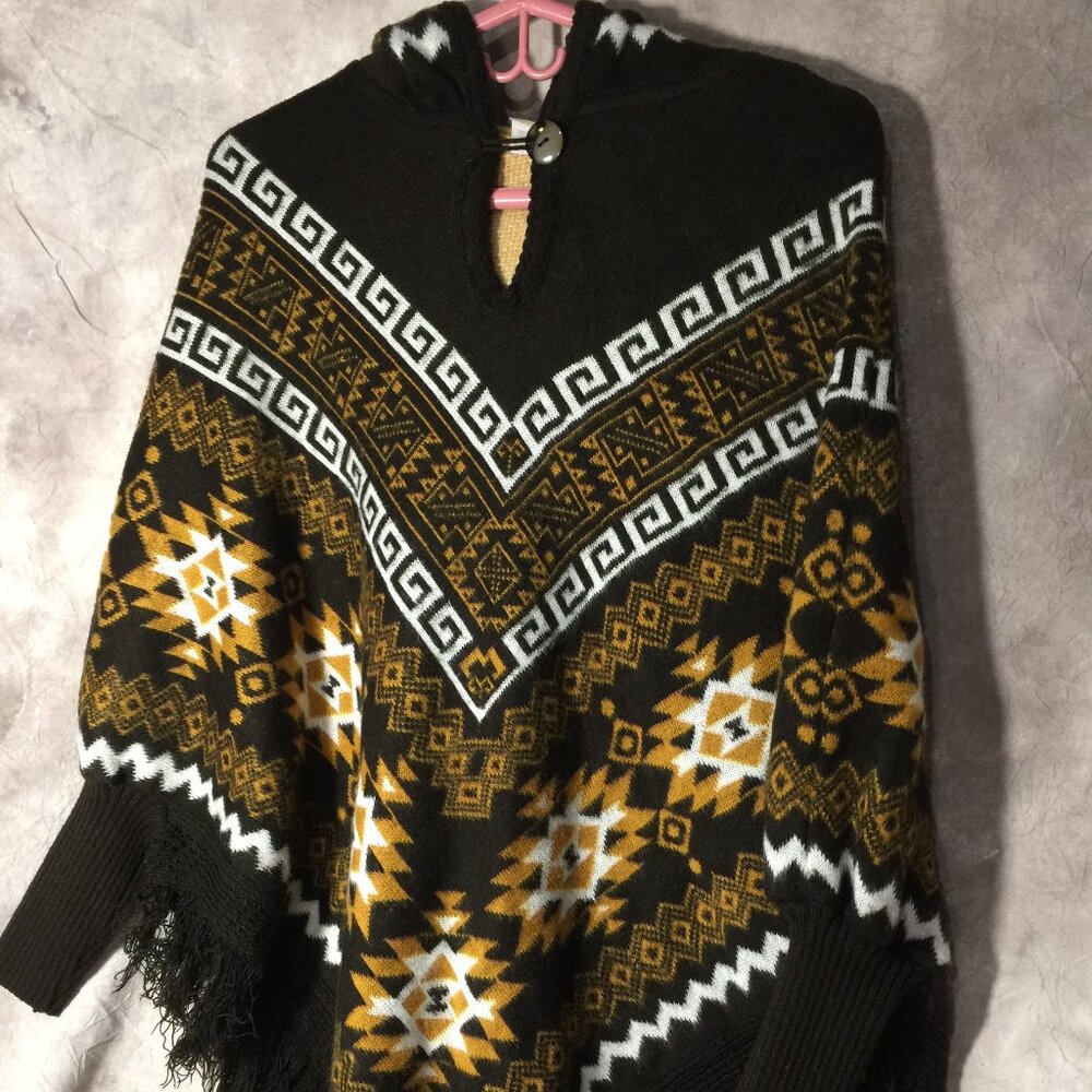 Kamba Poncho with Sleeves Cuff Sleeves Wool Fringe Aztec Design Soft  Cape Coat